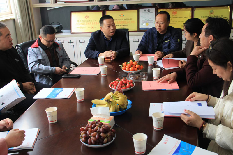 三門峽市陜州區(qū)水利局張局長，自來水公司趙總經(jīng)理等人蒞臨陜西甘霖實(shí)業(yè)公司考察指導(dǎo)工作